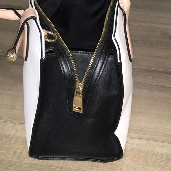 Nine West Bag (Purse) - Picture 10 of 11